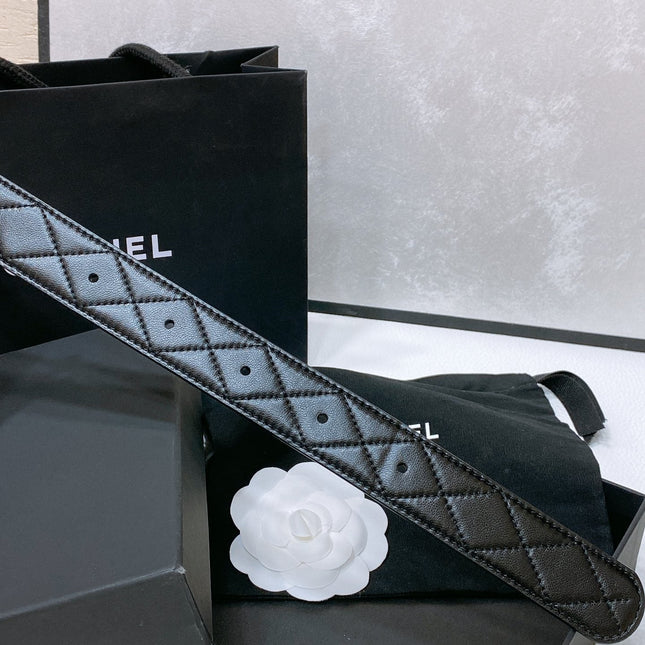 CC 30MM BELT IN BLACK EMBROIDERED CALFSKIN WHITE MIX BLACK METAL HARDWARE