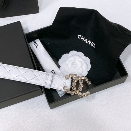 CC BELT 30 MM IN WHITE EMBROIDERED CALFSKIN PEARL LOGO WITH GOLD HARDWARE