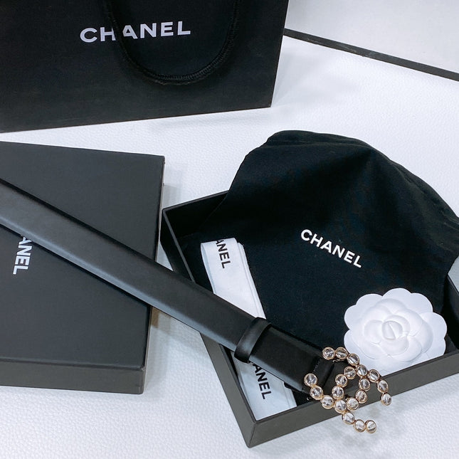 CC BELT 30 MM IN BLACK CALFSKIN PEARL LOGO