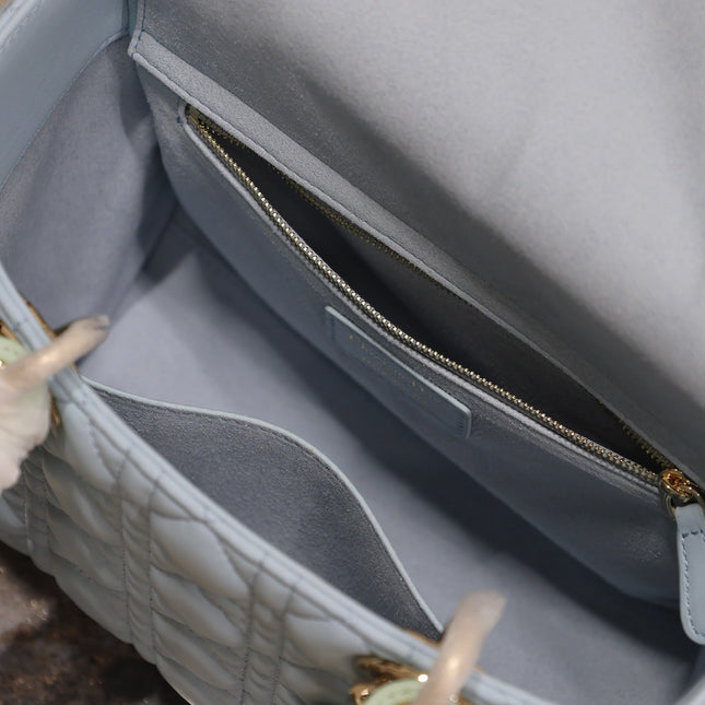 LADY BAG 24 IN BABY BLUE QUILTED MACROCANNAGE CALFSKIN GREEN STRAP