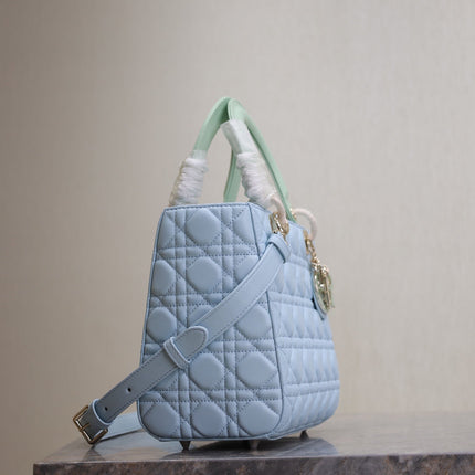 LADY BAG 24 IN BABY BLUE QUILTED MACROCANNAGE CALFSKIN GREEN STRAP