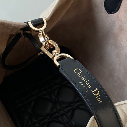 MEDIUM TOUJOURS BAG 28 IN BEIGE CANNAGE CALFSKIN BLACK STRAP