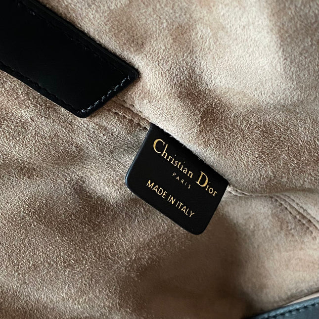 MEDIUM TOUJOURS BAG 28 IN BEIGE CANNAGE CALFSKIN BLACK STRAP