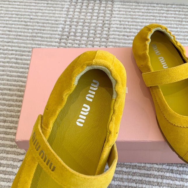 MARY JANE FLATS IN YELLOW SUEDE