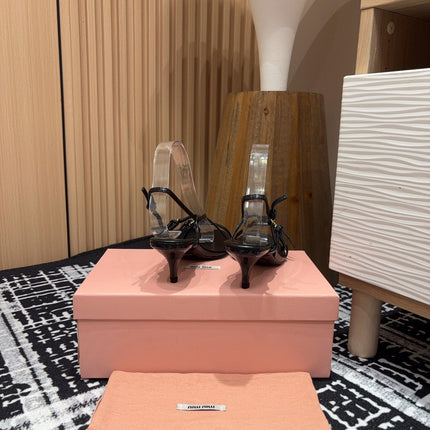 STRAP HIGH HEEL SANDALS IN BLACK SHINY LAMBSKIN