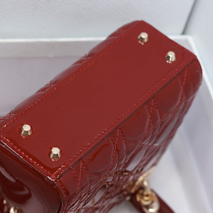 MINI LADY BAG 17 IN RED QUILTED MACROCANNAGE CALFSKIN