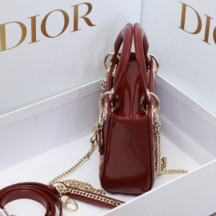 MINI LADY BAG 17 IN RED QUILTED MACROCANNAGE CALFSKIN