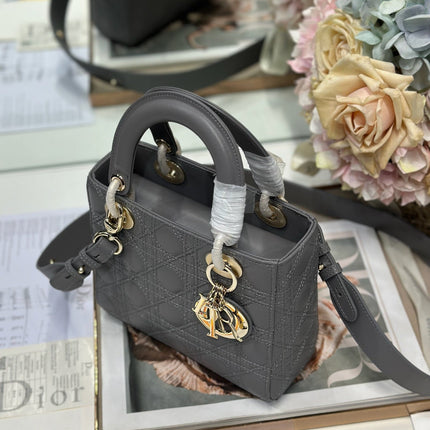 LADY SMALL BAG 20 IN GREY MACROCANNAGE LAMBSKIN GOLD HARDWARE