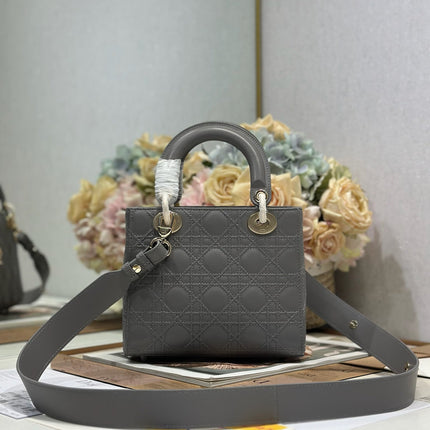 LADY SMALL BAG 20 IN GREY MACROCANNAGE LAMBSKIN GOLD HARDWARE