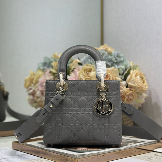 LADY SMALL BAG 20 IN GREY MACROCANNAGE LAMBSKIN GOLD HARDWARE
