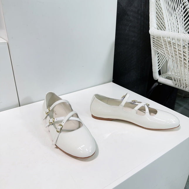 LES BALLERINES CELINE BABIES IN WHITE PATENT CALFSKIN