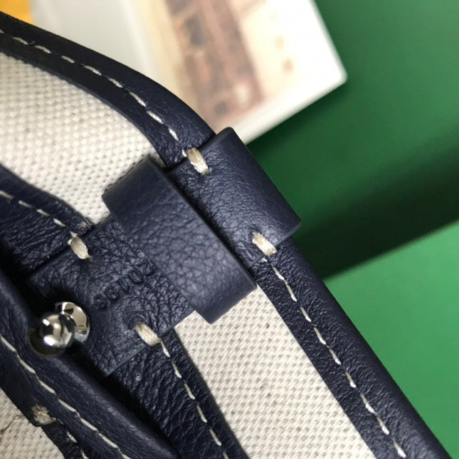 PETIT FLOT BUCKET BAG 22 IN NAVY BLUE GOYARDINE CANVAS AND LAMBSKIN TRIM