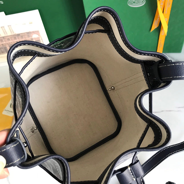 PETIT FLOT BUCKET BAG 22 IN NAVY BLUE GOYARDINE CANVAS AND LAMBSKIN TRIM