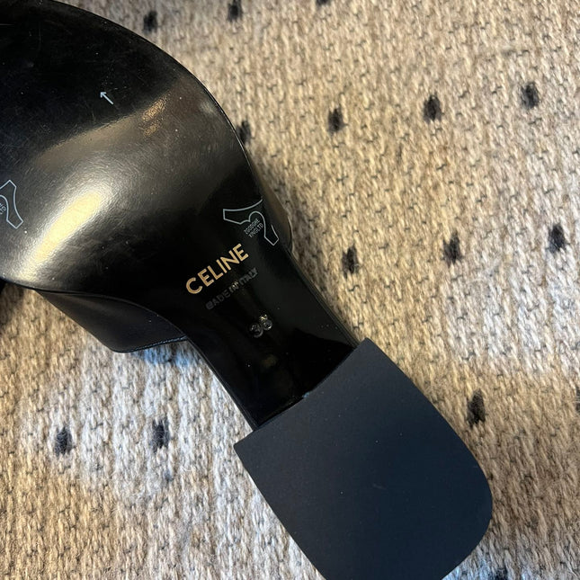 CLEMENCE MULE IN BLACK LAMBSKIN AND PATENT CALFSKIN