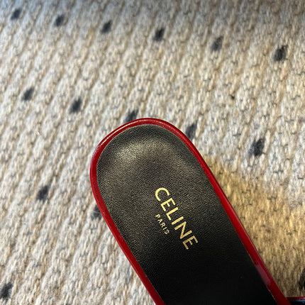 CLEMENCE MULE IN RUBY RED LAMBSKIN AND PATENT CALFSKIN