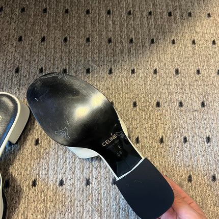 CLEMENCE MULE IN WHITE LAMBSKIN AND PATENT CALFSKIN