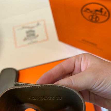 GIULIA FLAT SANDAL IN MOCHA BROWN SUEDE