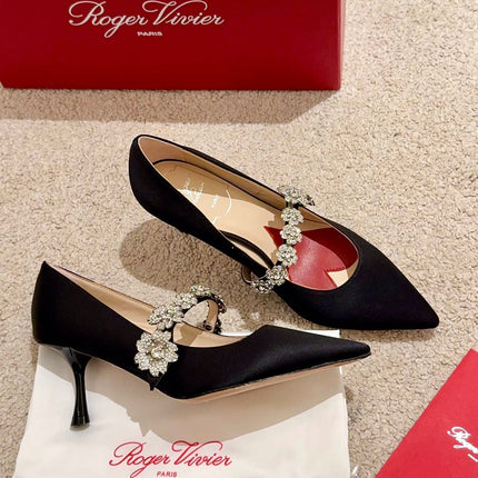 EFFLORESCENCE MARY JANE PUMPS IN BLACK SILK