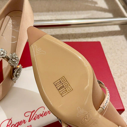 EFFLORESCENCE MARY JANE PUMPS IN TAN BEIGE SILK