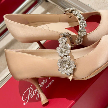 EFFLORESCENCE MARY JANE PUMPS IN TAN BEIGE SILK