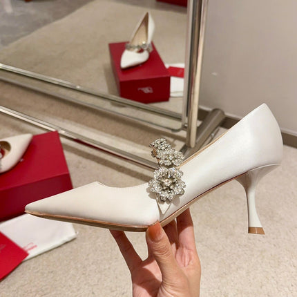 EFFLORESCENCE MARY JANE PUMPS IN WHITE SILK