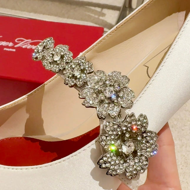 EFFLORESCENCE MARY JANE PUMPS IN WHITE SILK