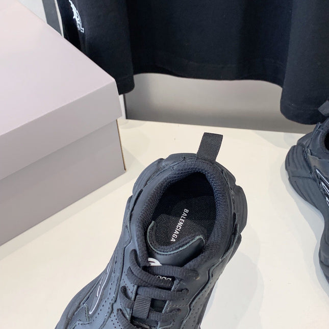 MONDAY SHOE IN BLACK COWSKIN AND POLYESTER