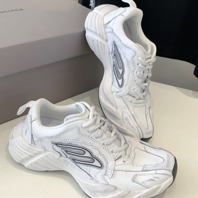 MONDAY SHOE IN WHITE COWSKIN AND POLYESTER