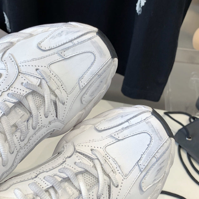 MONDAY SHOE IN WHITE COWSKIN AND POLYESTER