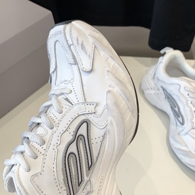 MONDAY SHOE IN WHITE COWSKIN AND POLYESTER