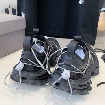 HIKE SNEAKER IN BLACK MESH, POLYURETHANE AND POLYESTER