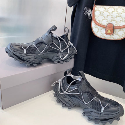 HIKE SNEAKER IN BLACK MESH, POLYURETHANE AND POLYESTER