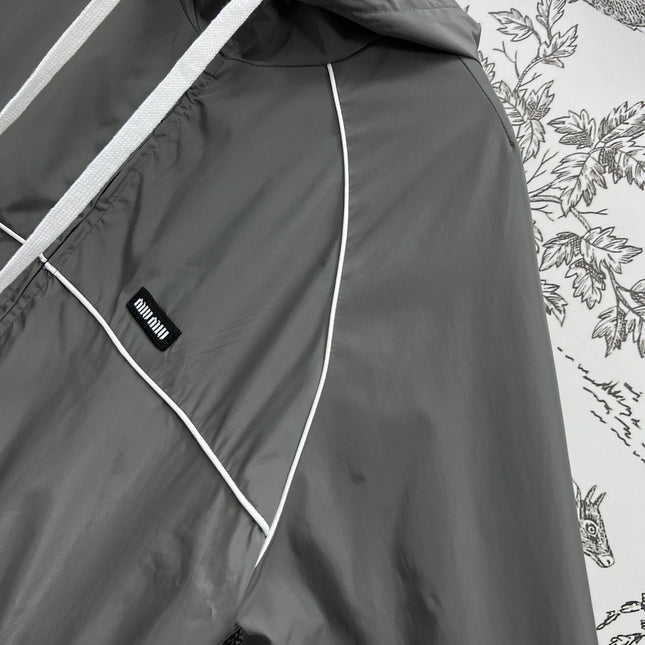 MIU 25S HOODED JACKET GREY IN NYLON 263131