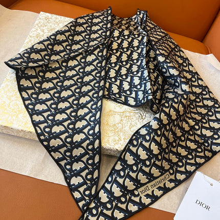 DIOR SCARF 110 CM IN SILK 627636