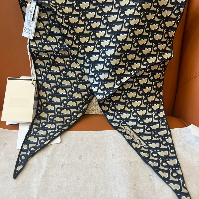 DIOR SCARF 110 CM IN SILK 627636