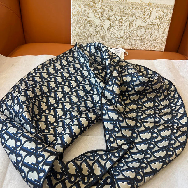 DIOR SCARF 110 CM IN SILK 627636