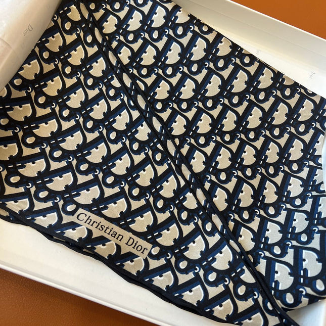 DIOR SCARF 110 CM IN SILK 627636