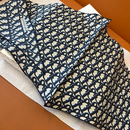 DIOR SCARF 110 CM IN SILK 627636