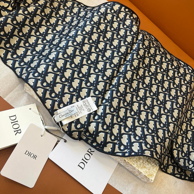 DIOR SCARF 110 CM IN SILK 627636
