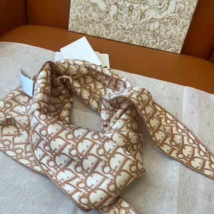 DIOR SCARF 110 CM IN SILK 627637