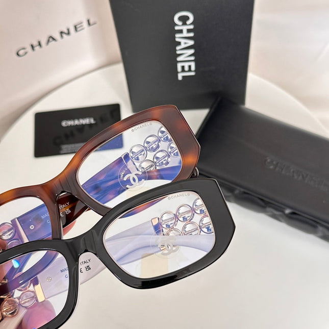 SQUARE SUNGLASSES 5542 IN ACETATE