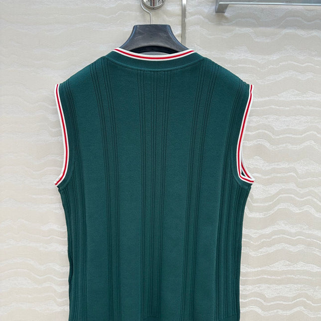 GUCCI V-NECK SLEEVELESS KNIT TOP IN DEEP SEA GREEN
