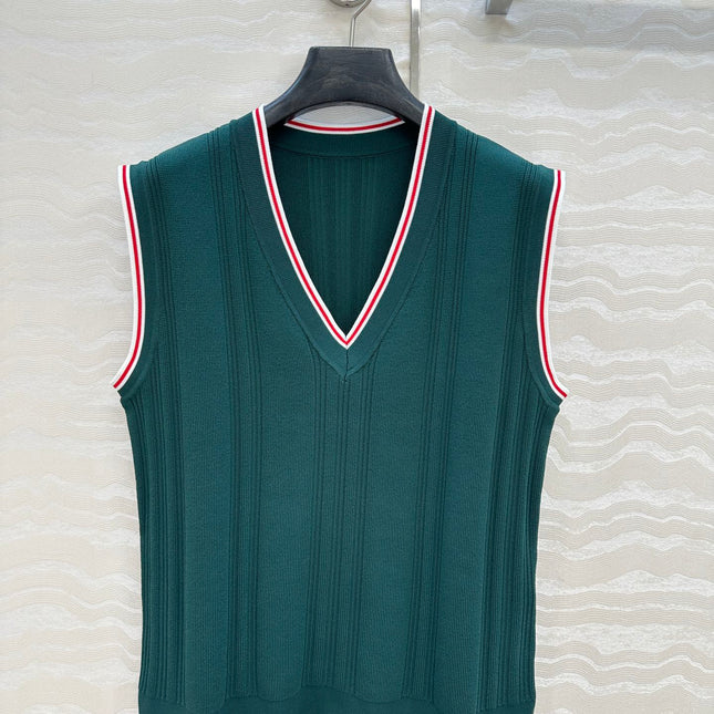 GUCCI V-NECK SLEEVELESS KNIT TOP IN DEEP SEA GREEN