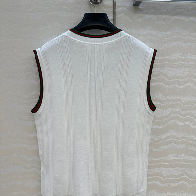 GUCCI V-NECK SLEEVELESS KNIT TOP IN WHITE