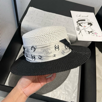 FLAT STRAW HAT BLACK AND WHITE 673935