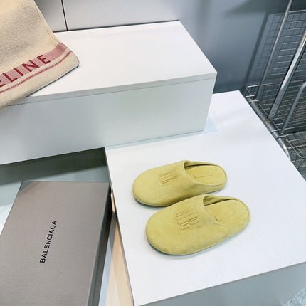 BALENCIAGA 25S MULES IN LIGHT YELLOW SUEDE