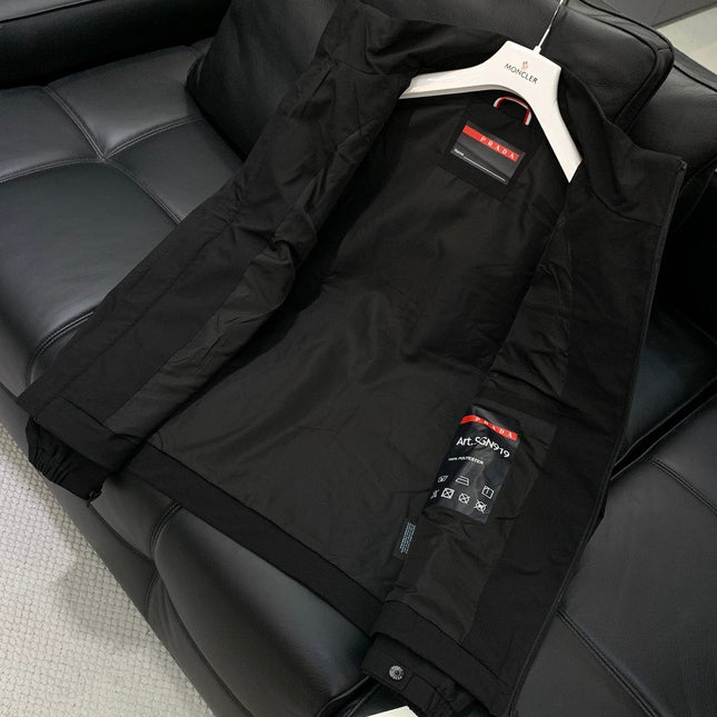 PRADA HOODED JACKET STYLE 44