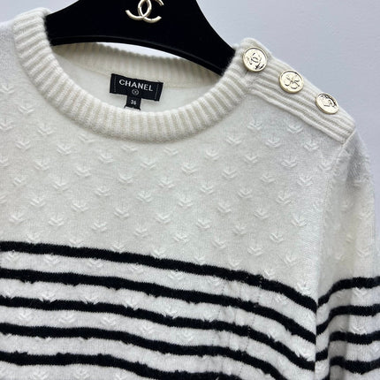 CHANEL 25S SWEATER STYLE 166