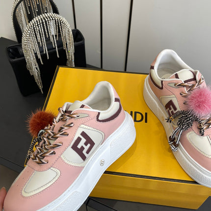 FENDI 25S SNEAKERS 50 MM IN PINK MIX WHITE SYNTHETIC LEATHER WITH CHARM