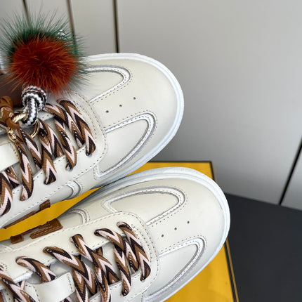 FENDI 25S SNEAKERS 50 MM IN CREAM WHITE SYNTHETIC LEATHER WITH CHARM